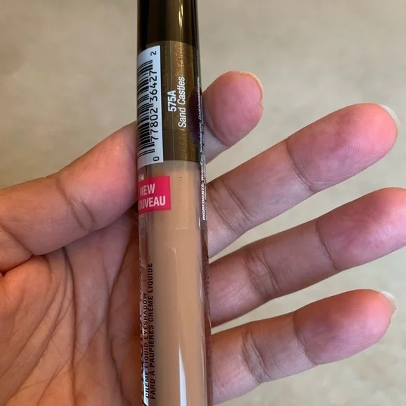 Wet n Wild Megalast Liquid Catsuit Crème Eyeshadow - Picture 5 of 7